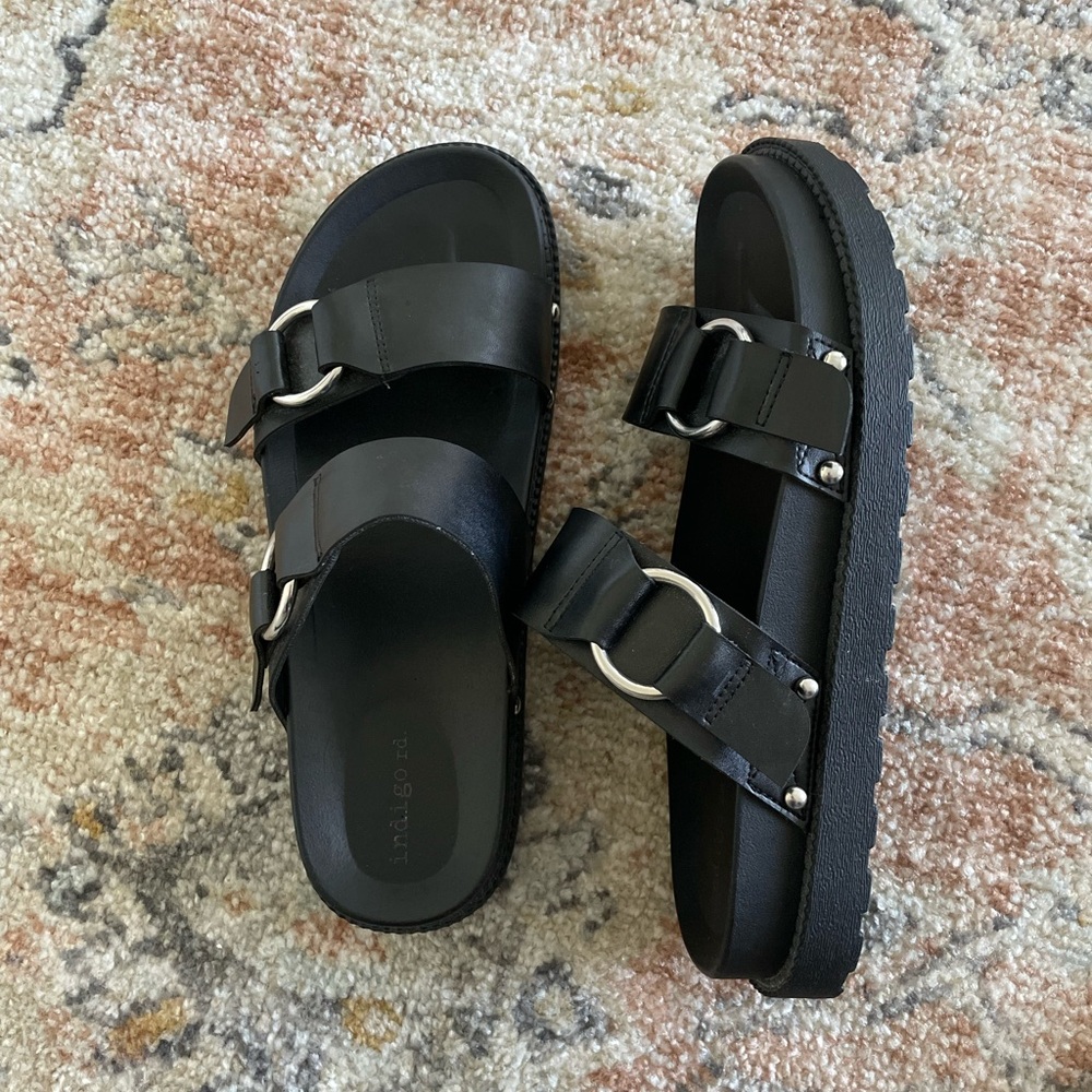 Indigo Rd Black Chunky Sandals SZ 9